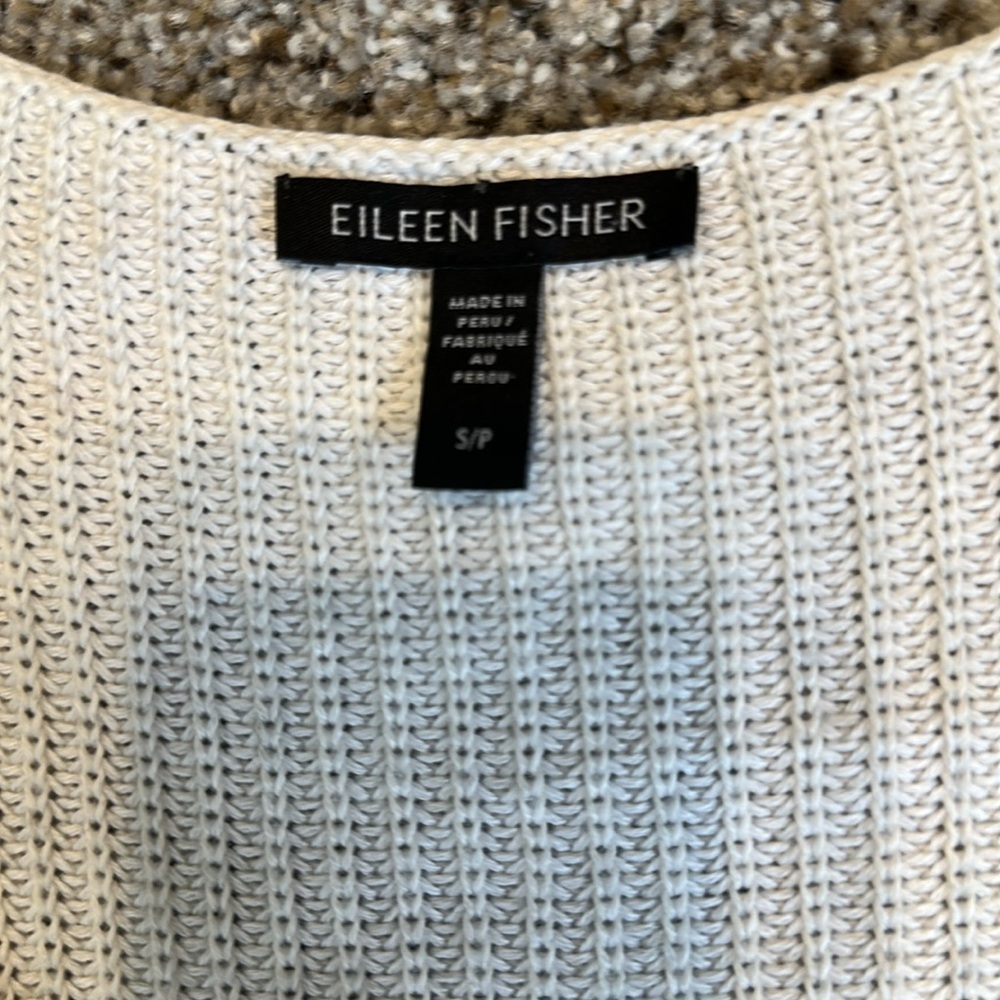 Eileen Fisher Ribbed V-neck Sweater Tank, S/P, EUC - Picture 6 of 7